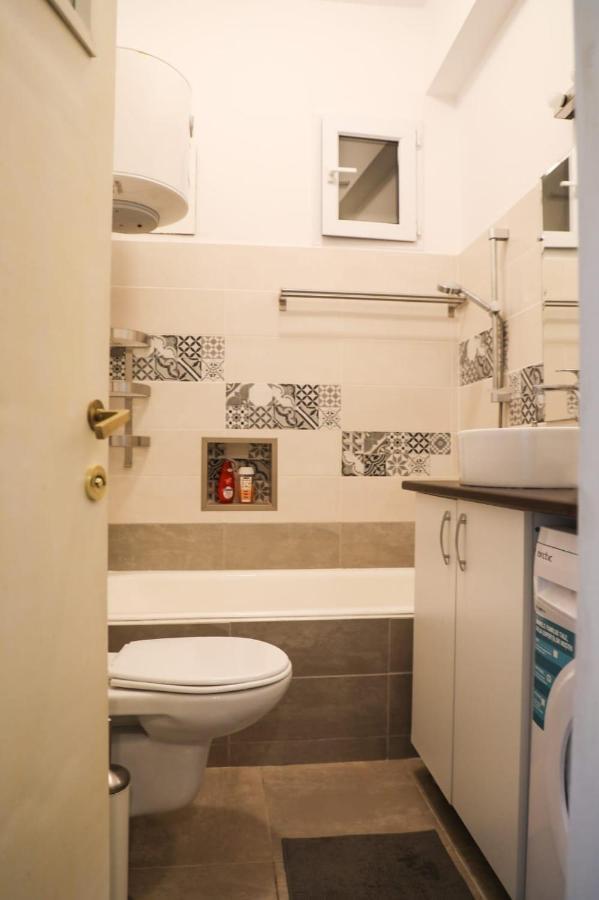 Ultracentral Cozy Apartment Near Old Town Bukarest Exteriör bild