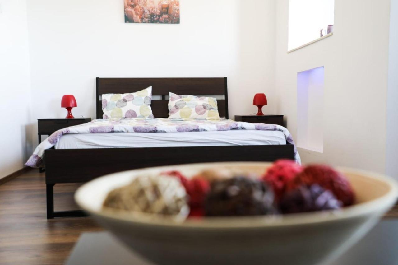 Ultracentral Cozy Apartment Near Old Town Bukarest Exteriör bild